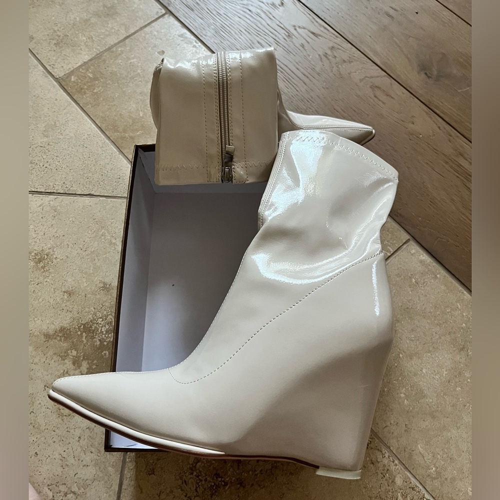 Wedge ankle boots